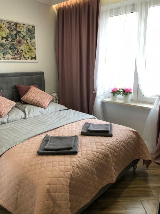 Family & Business Sauna Apartments Paderewskiego Sienkiewicza No2 Centrum Downtown - 2 Bedroom With Private Sauna, Bath With Hydromassage, Parking Кельце Экстерьер фото