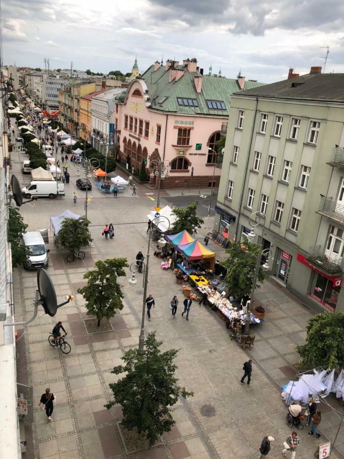 Family & Business Sauna Apartments Paderewskiego Sienkiewicza No2 Centrum Downtown - 2 Bedroom With Private Sauna, Bath With Hydromassage, Parking Кельце Экстерьер фото